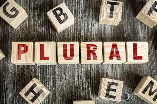 Differenze di ranking tra termini singolari e plurali
