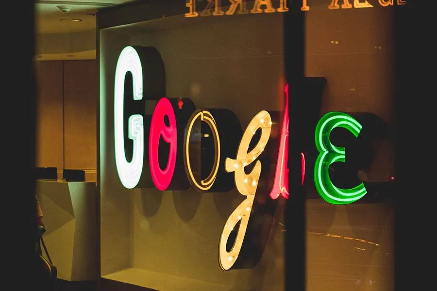 Gary Illyes, Webmaster Trends Analyst di Google, in un AMA su Reddit rilascia interessanti indicazioni sulla SEO e sulla direzione intrapresa da Google.
